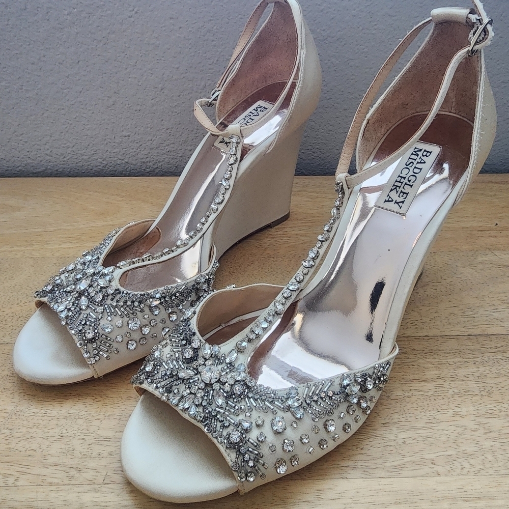 Badgley Mischka Sarah Embellished Wedge Evening Shoe Womens Sz 9 - Picture 4 of 10